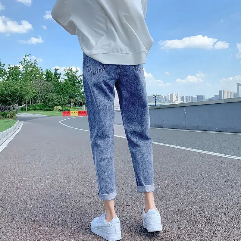Adjustable High-Waisted Vintage Straight-Leg Jeans