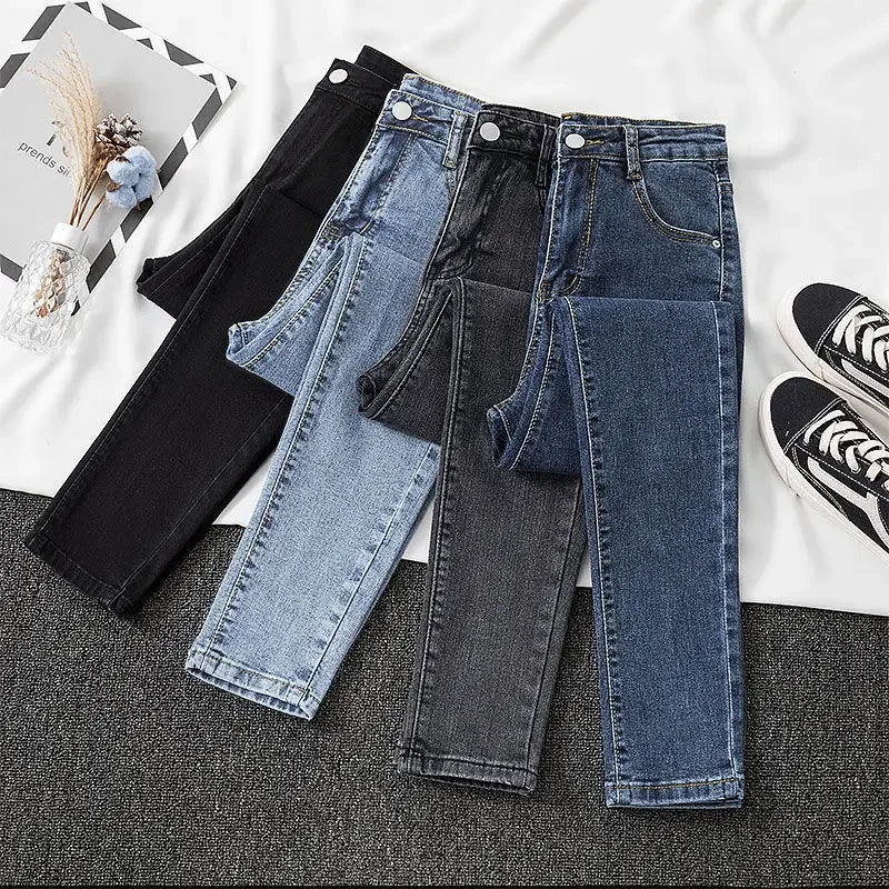 Black Grey Slimming Cropped Jeans