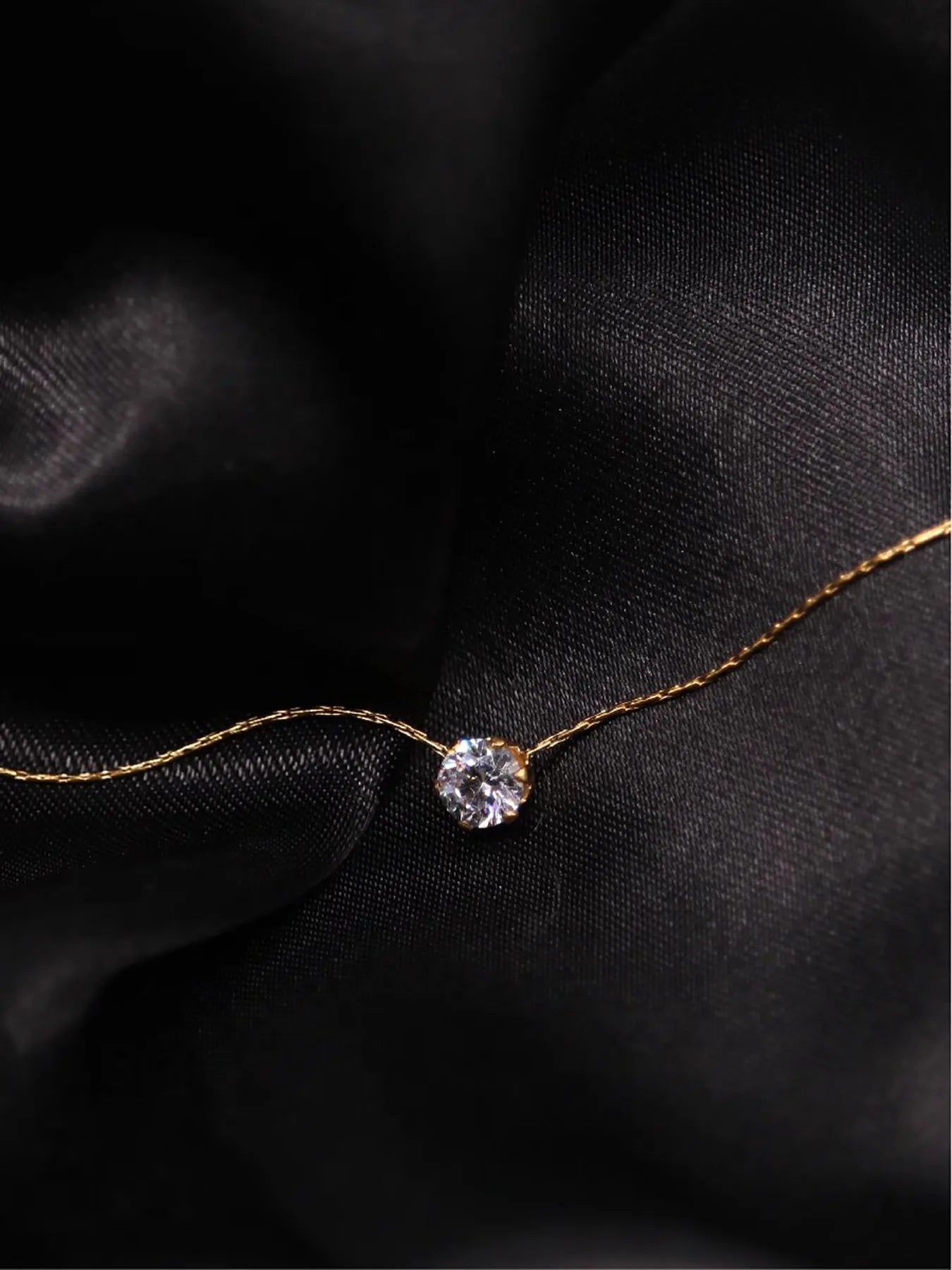 Minimalist Solitaire Zircon Necklace