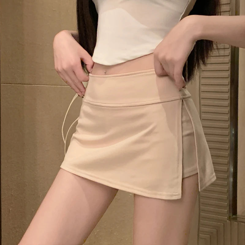 Women’s Low-Waisted Side Split Mini Skirt