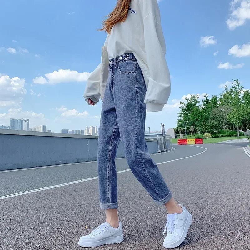Adjustable High-Waisted Vintage Straight-Leg Jeans