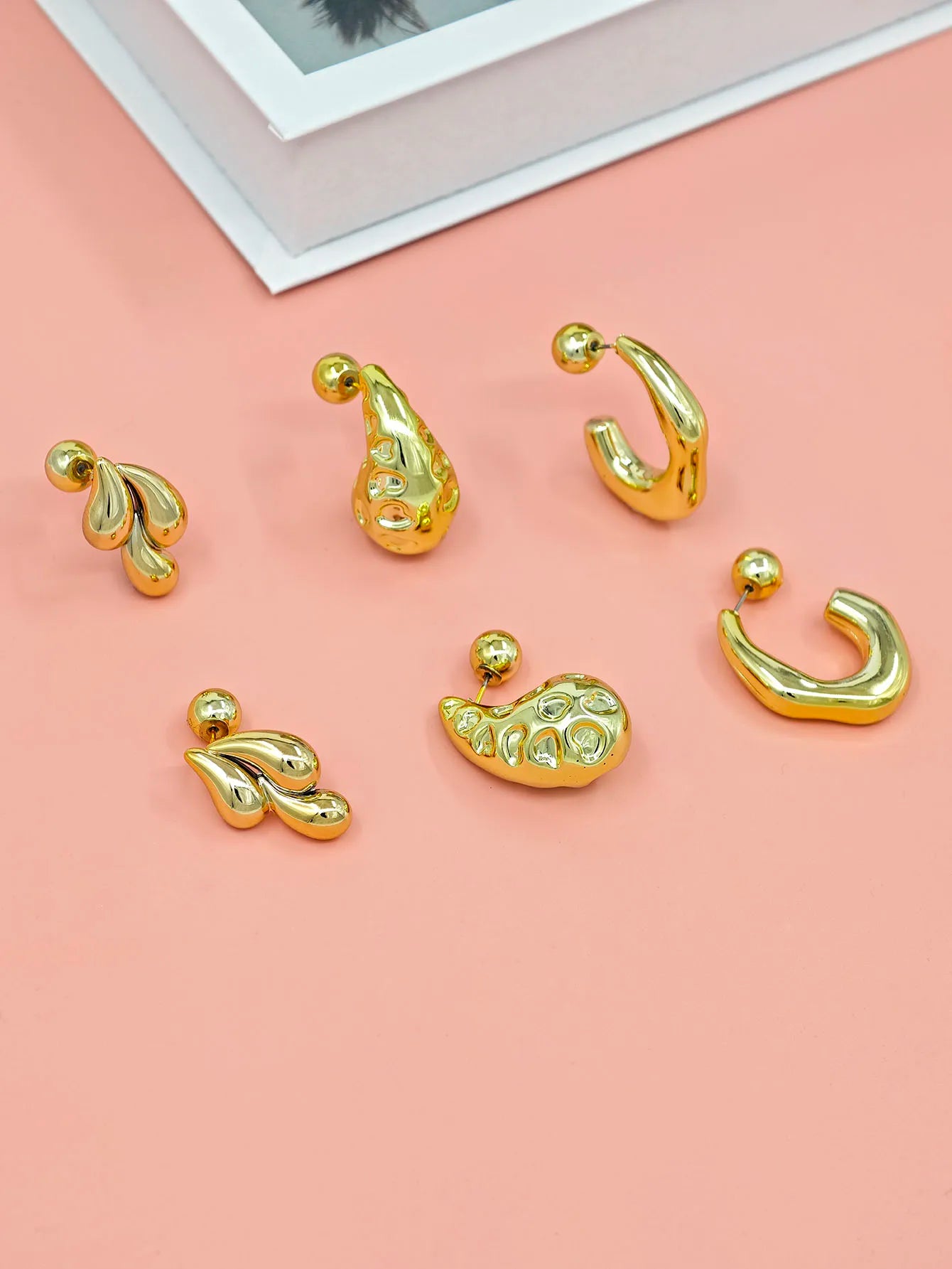 Fashionable C-Shaped Earrings