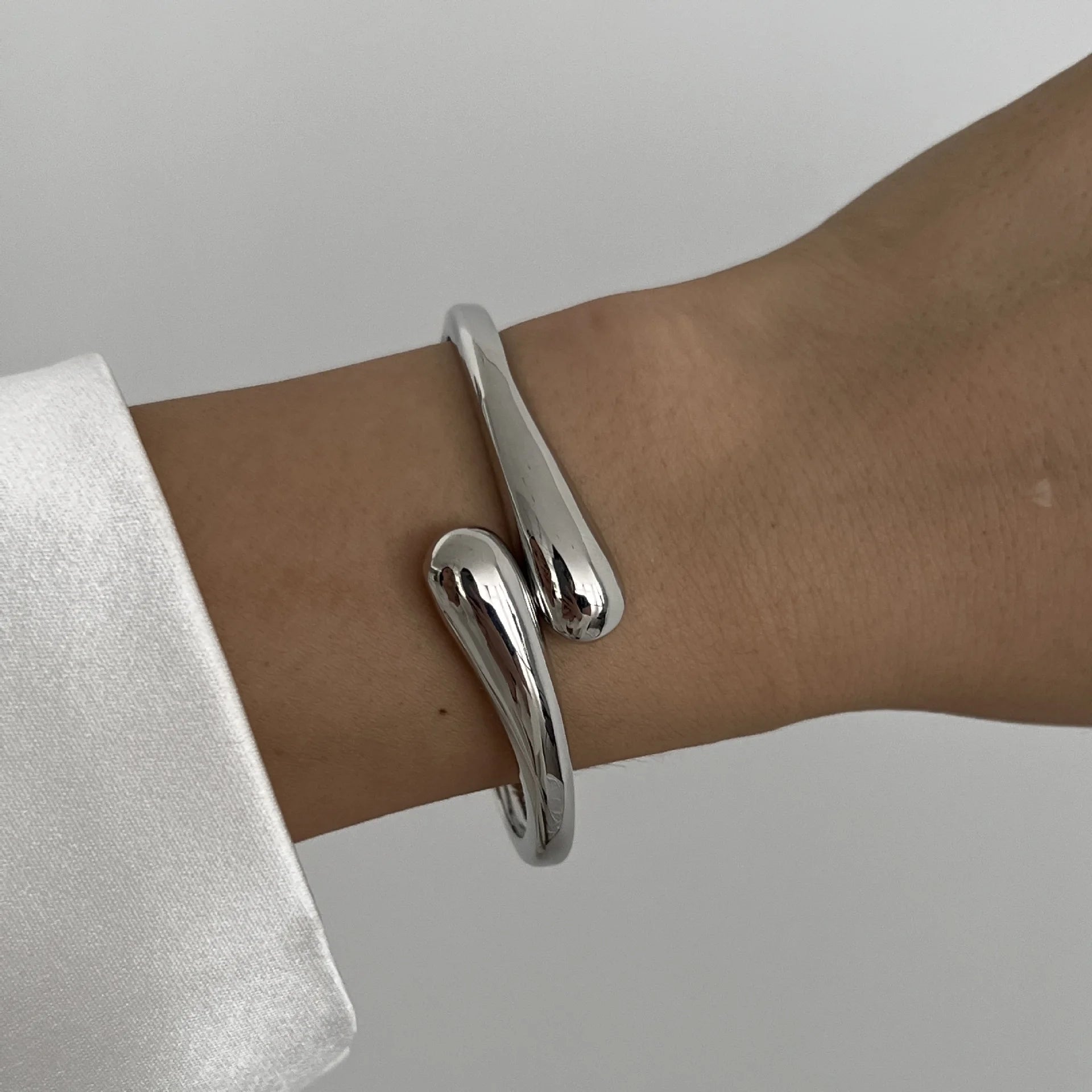 Vintage Hip Hop Metal Cuff Bangles Set