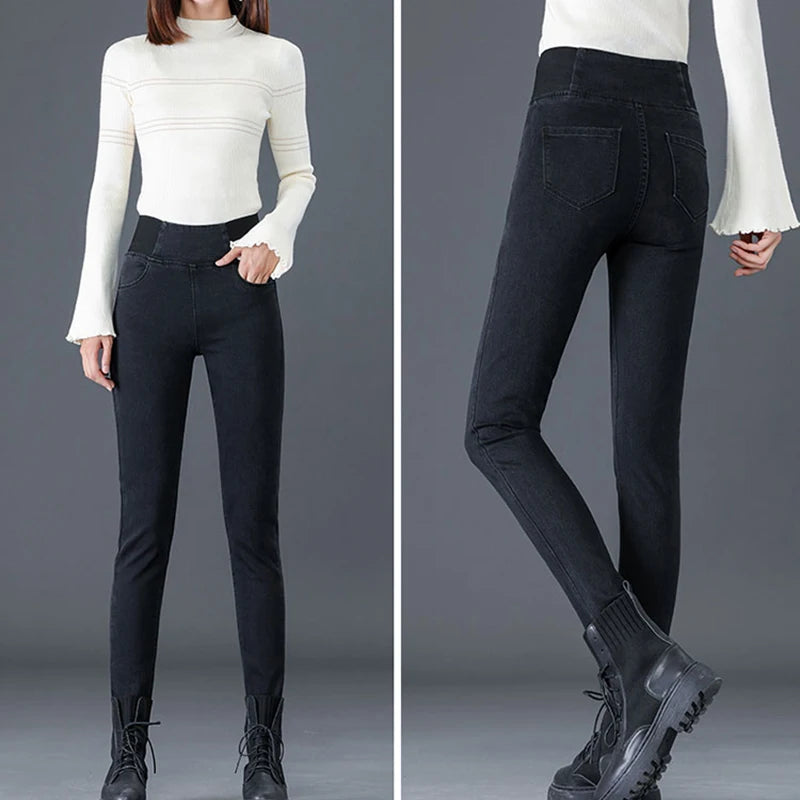 Oversize High-Waist Black Skinny Jeans