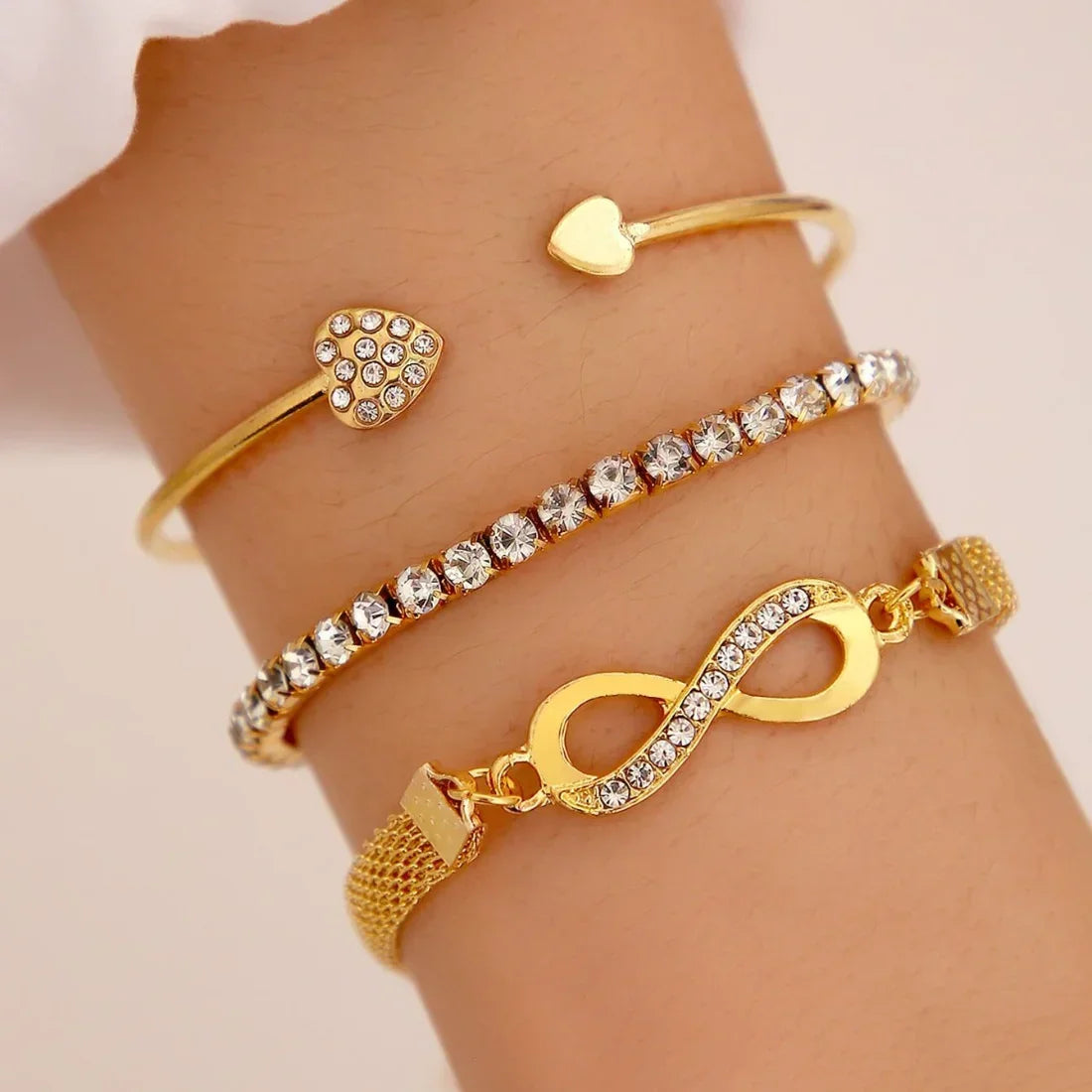 Minimalist Lucky 8 Rhinestone Heart Cuff Bracelet Set