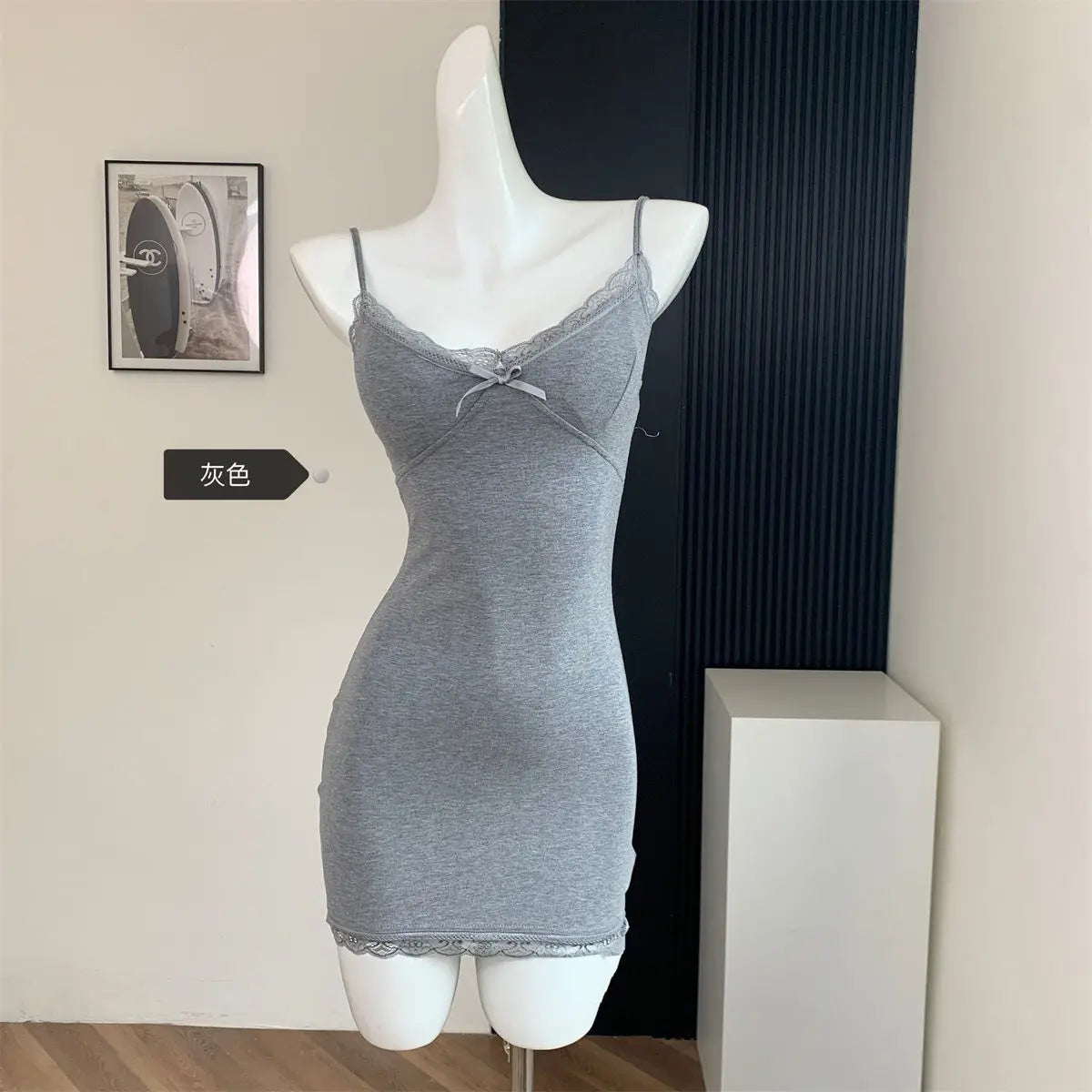 Sleeveless Dresses for Women Sexy Lace Hot Female Bodycon Dress Korean Fashion Mini Vestidos with Chest Pad Inner Wear Clubwear