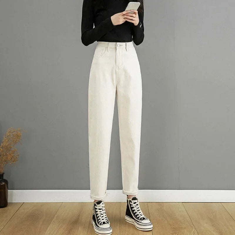 High-Waisted Slimming Loose-Fit Jeans