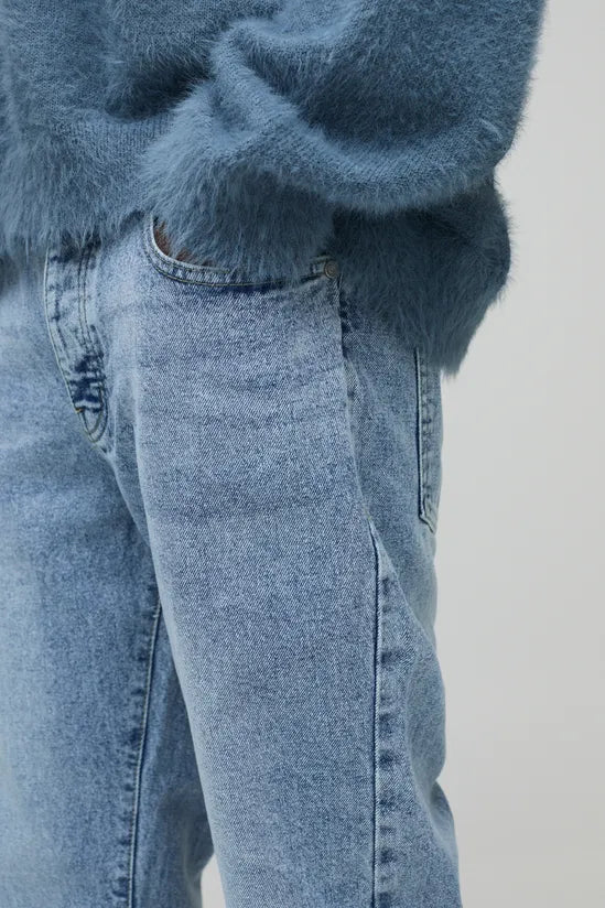 Straight Rigid Washed Jeans