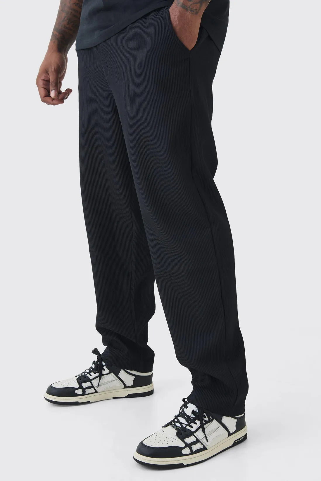 Plus Elastic Waist Tapered Fit Pleated Trouser