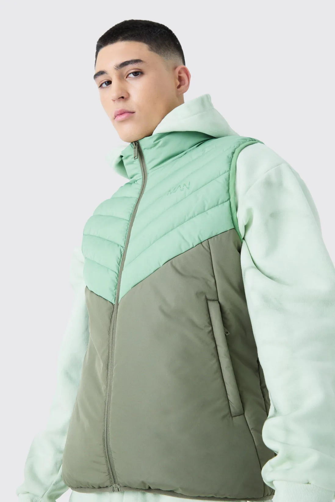 Man Colour Block Quilted Funnel Neck Gilet