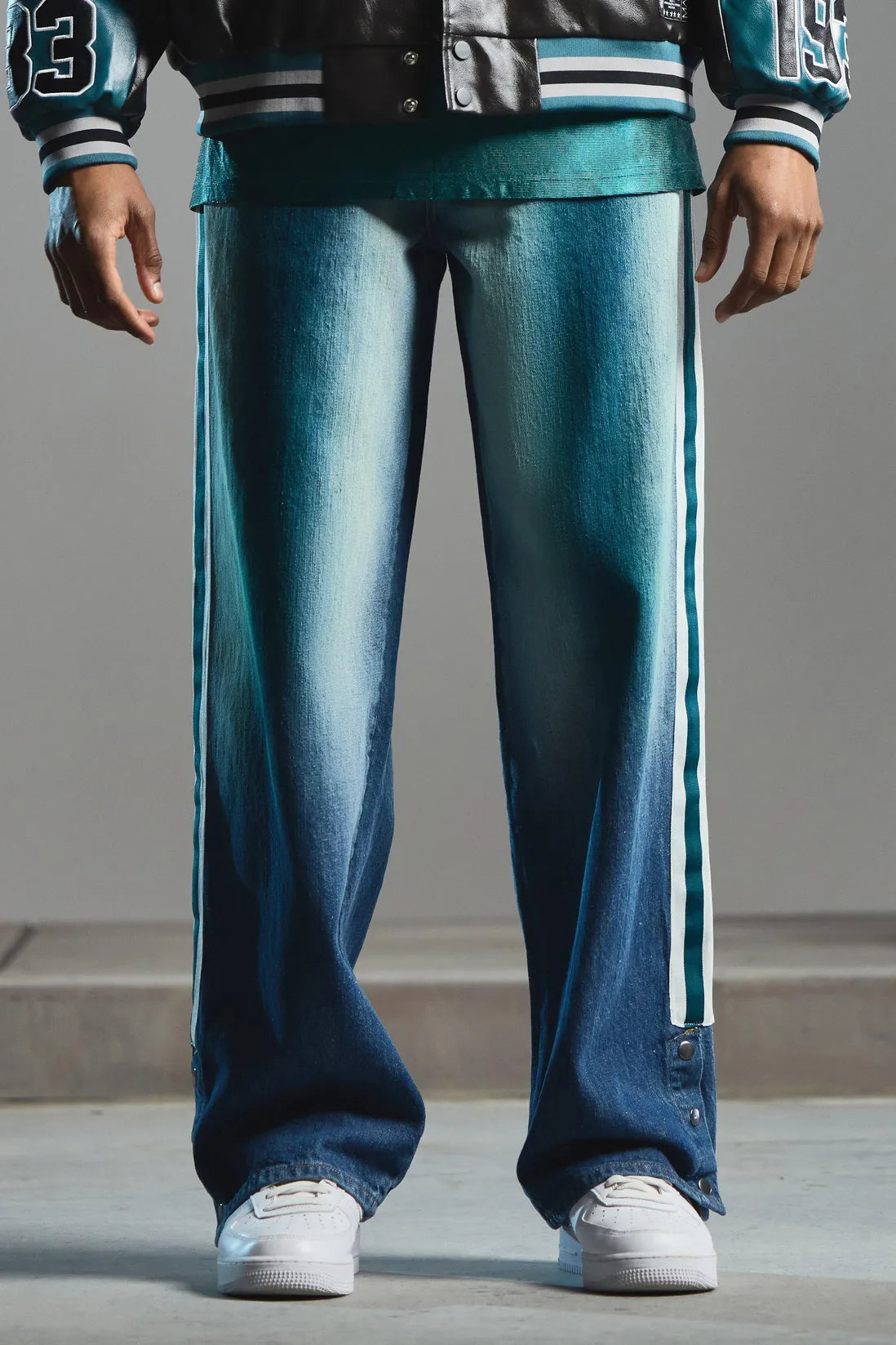 Nfl Eagles Baggy Rigid Popper Hem Tinted Jeans