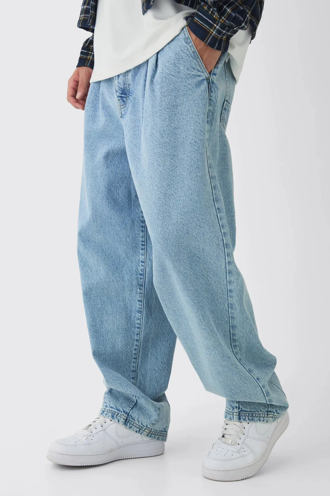 Balloon Fit Jeans In Ice Blue