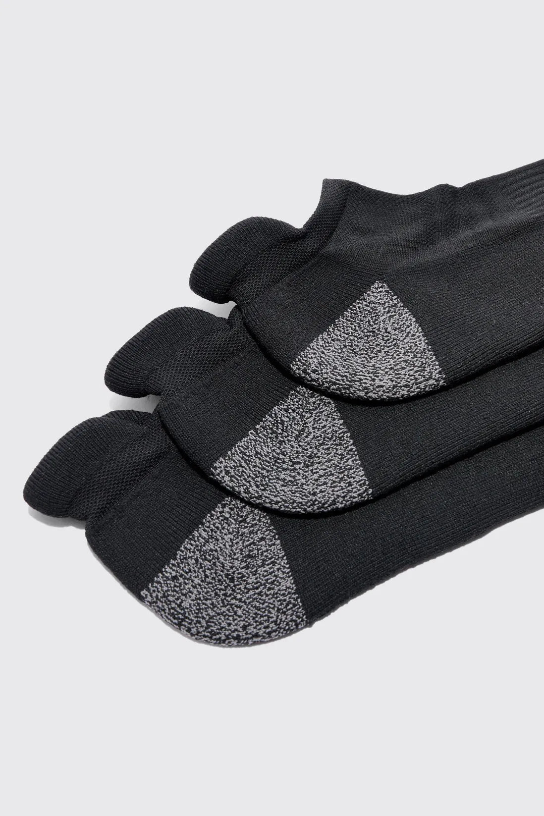 Man Active Cushioned Training Trainer 3 Pack Socks