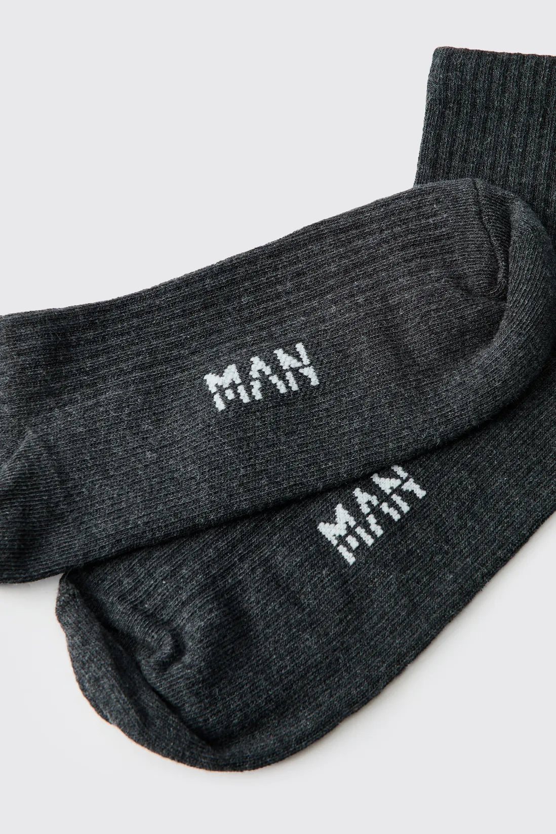 Man Woven Tab Socks