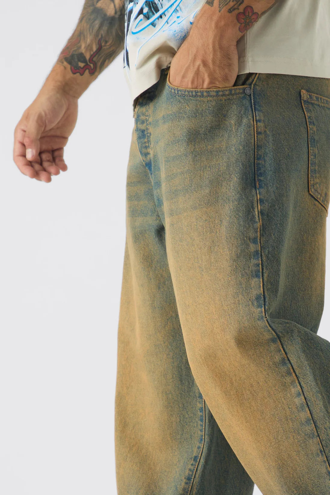 Relaxed Fit Washed Tinted Jeans