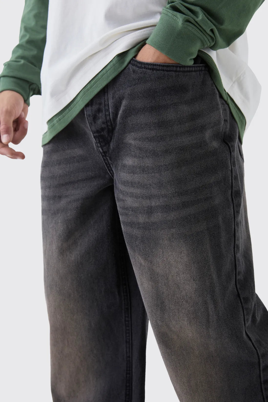 Relaxed Fit Brown Washed Jeans
