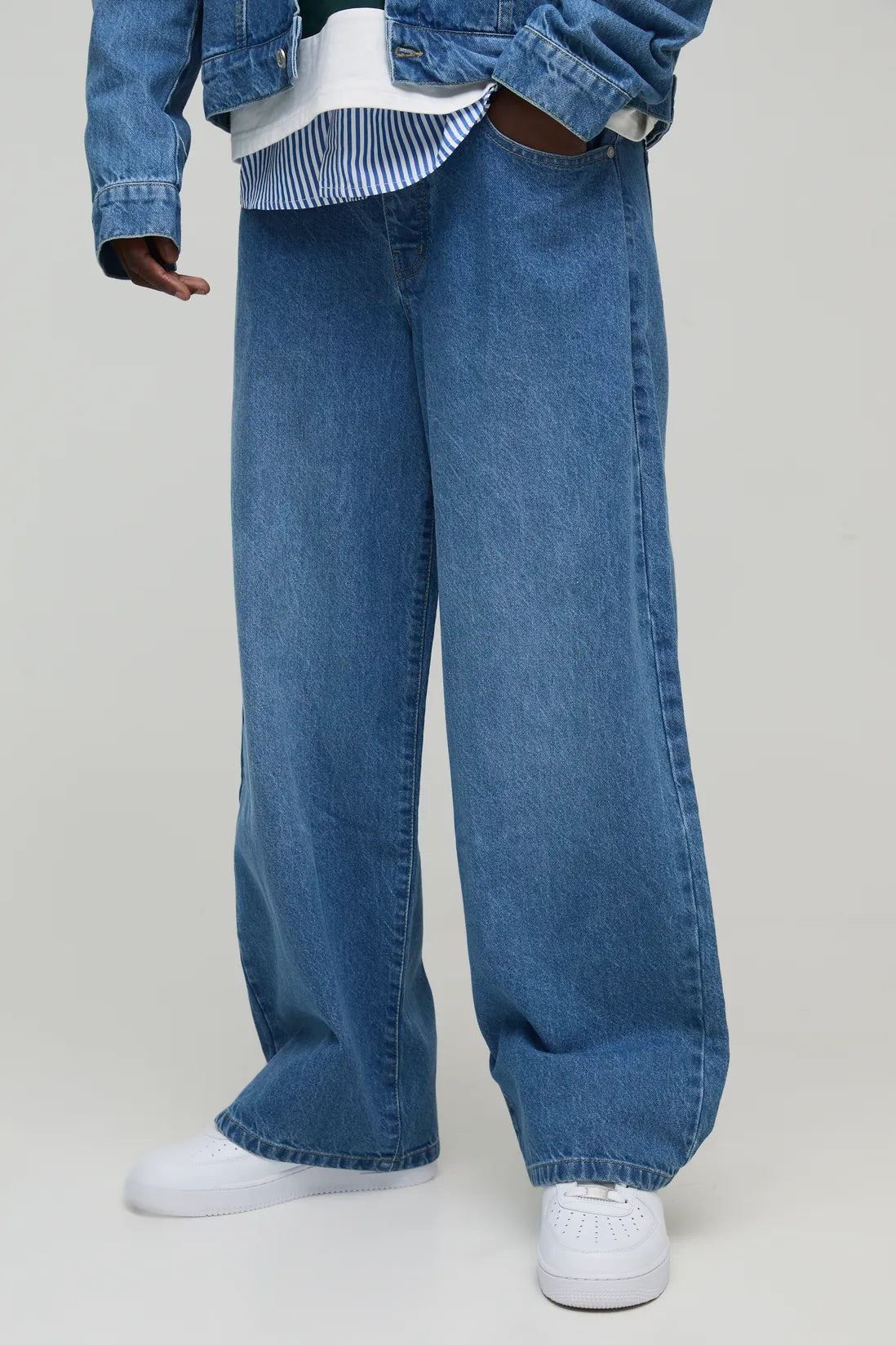 Belted Baggy Fit Jeans