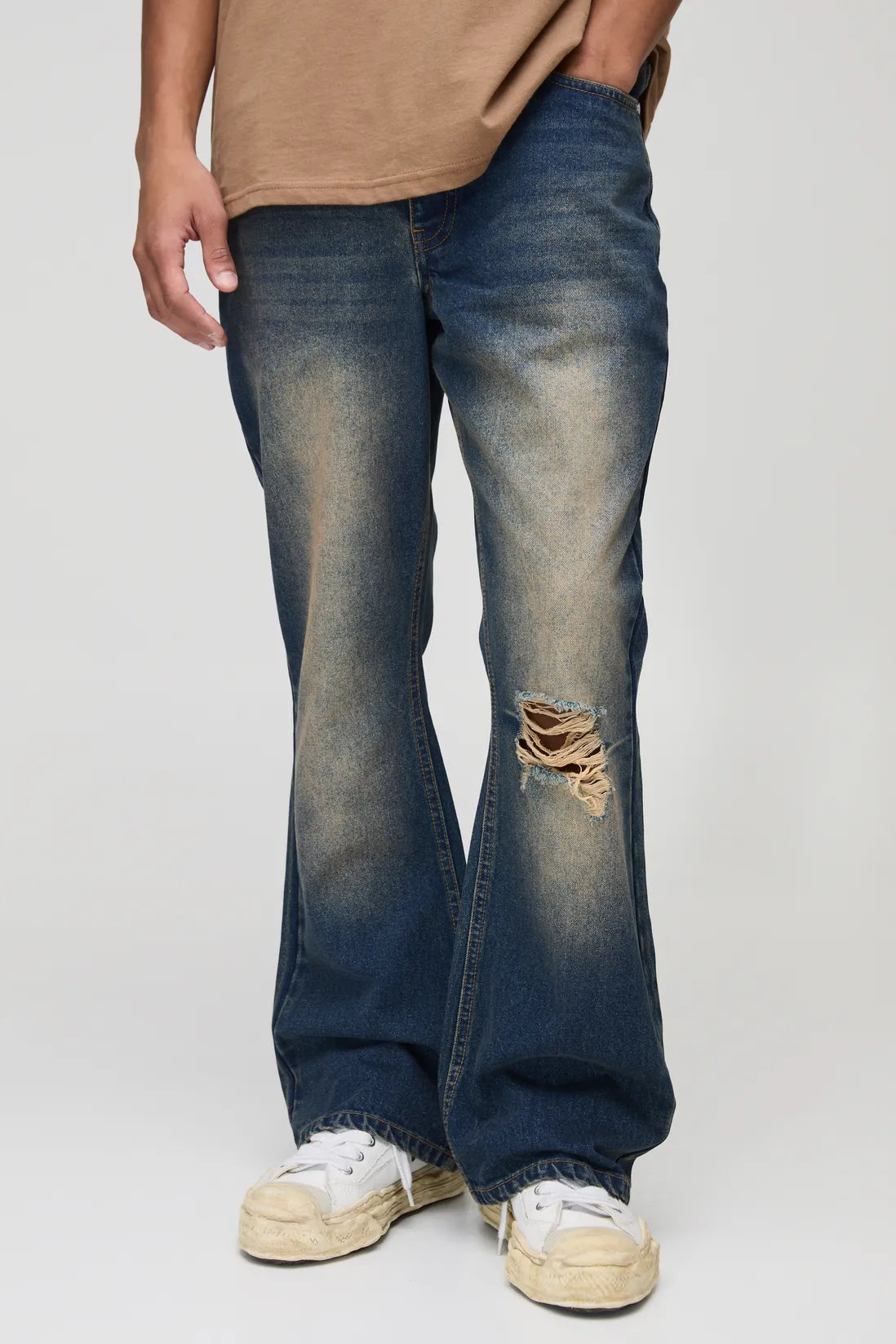 Relaxed Flared Washed Ripped Knee Jeans