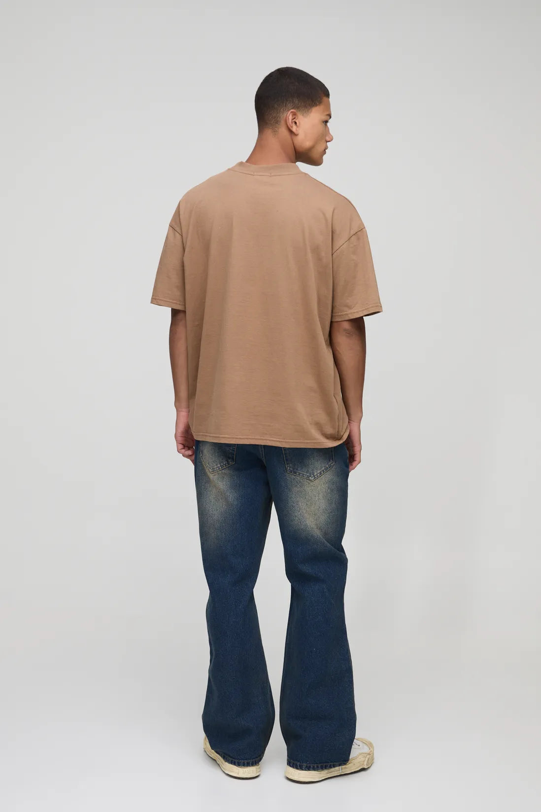 Relaxed Flared Washed Ripped Knee Jeans