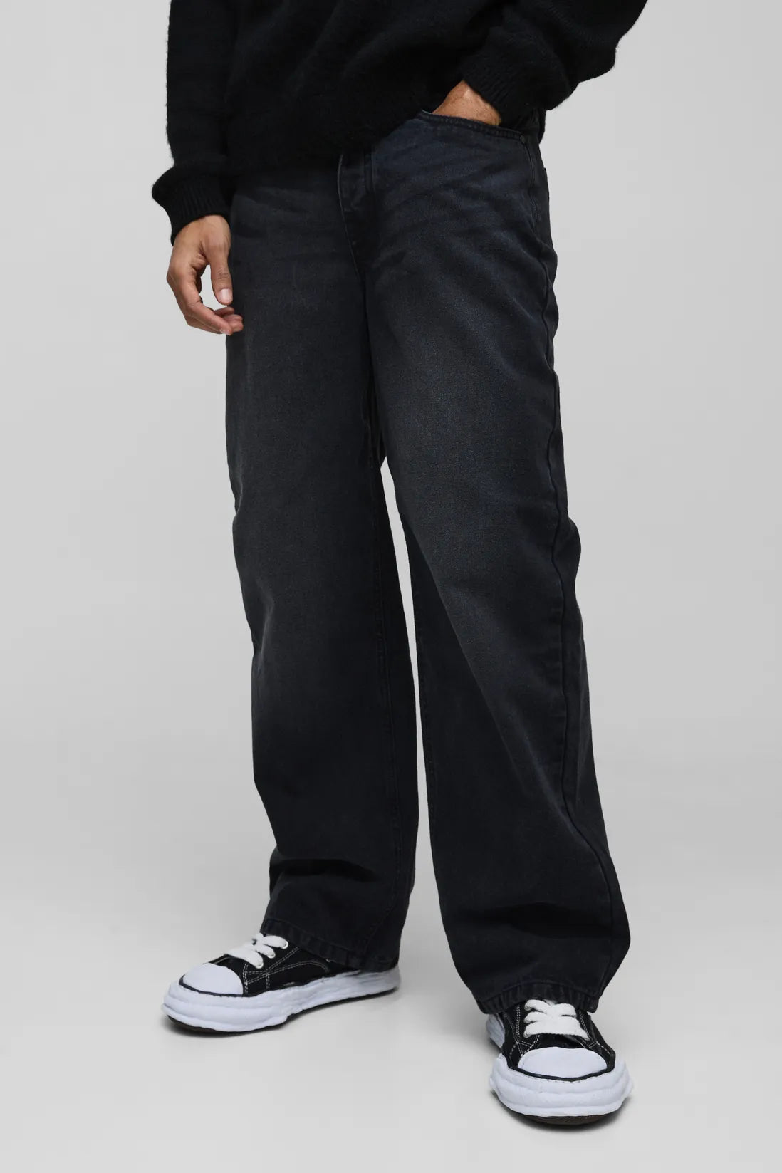 Relaxed Rigid Acid Wash Applique Denim Jeans