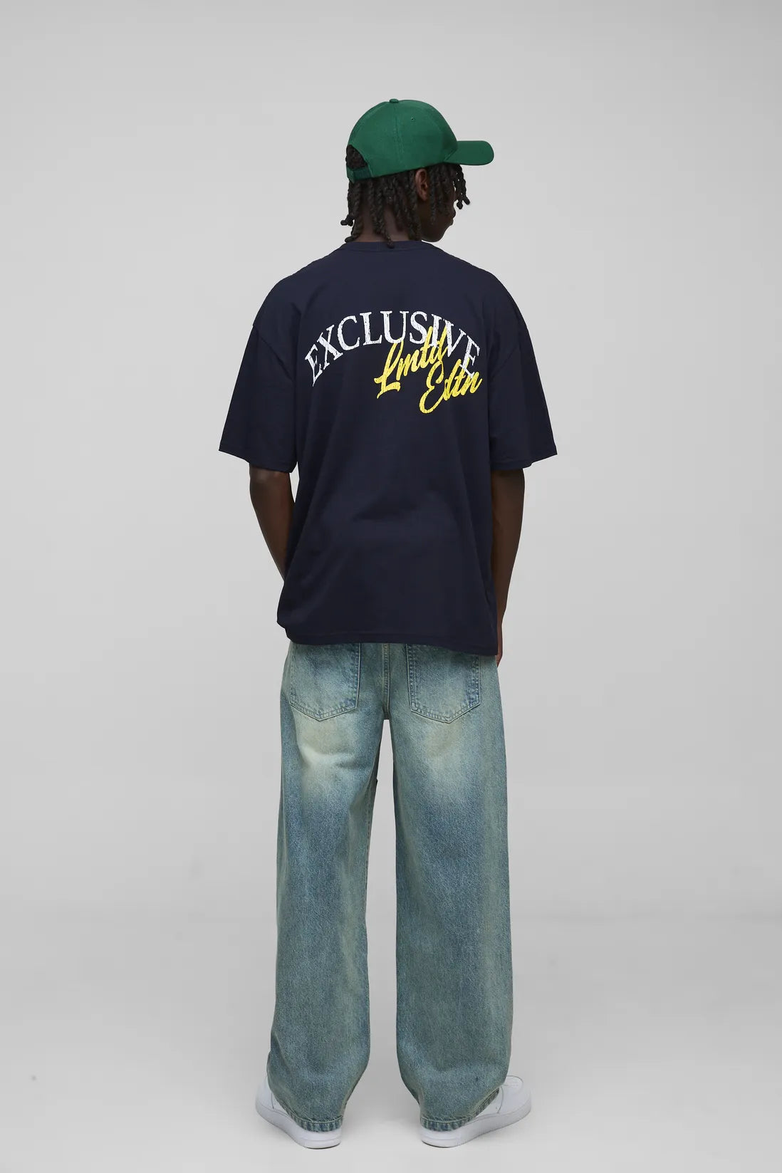 Oversized Homme Varsity Crest Printed T-Shirt