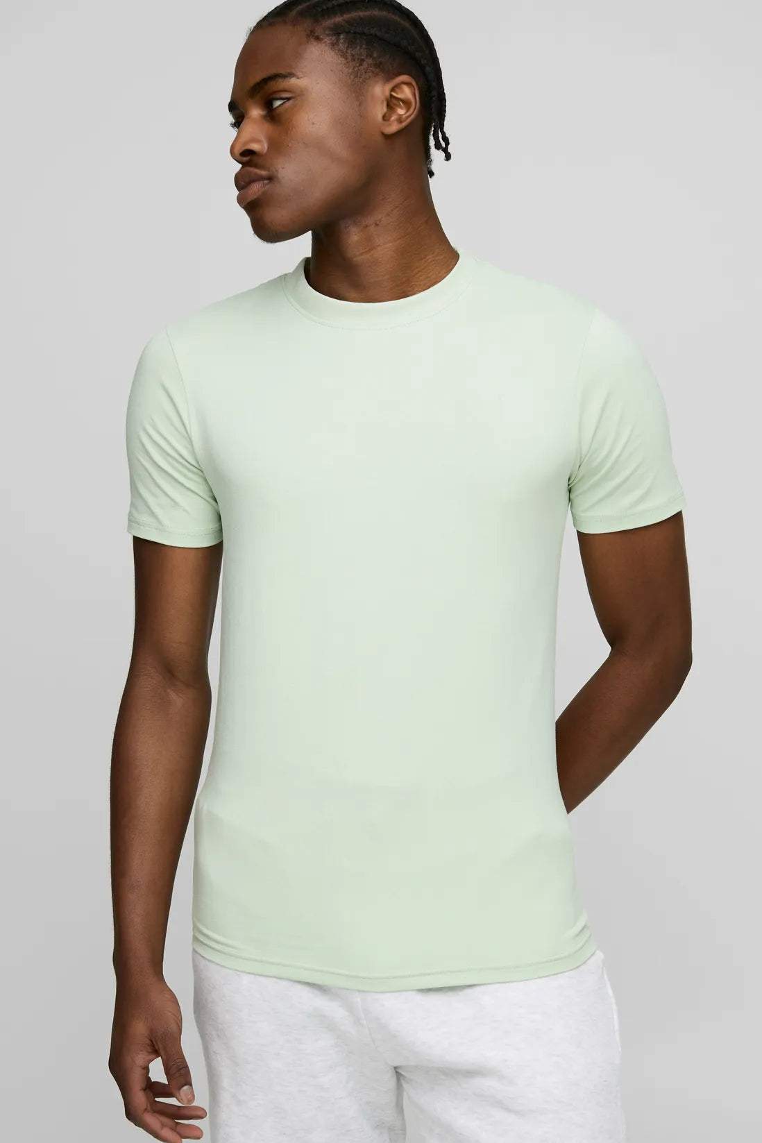 Basic Muscle Fit Crew Neck T-Shirt