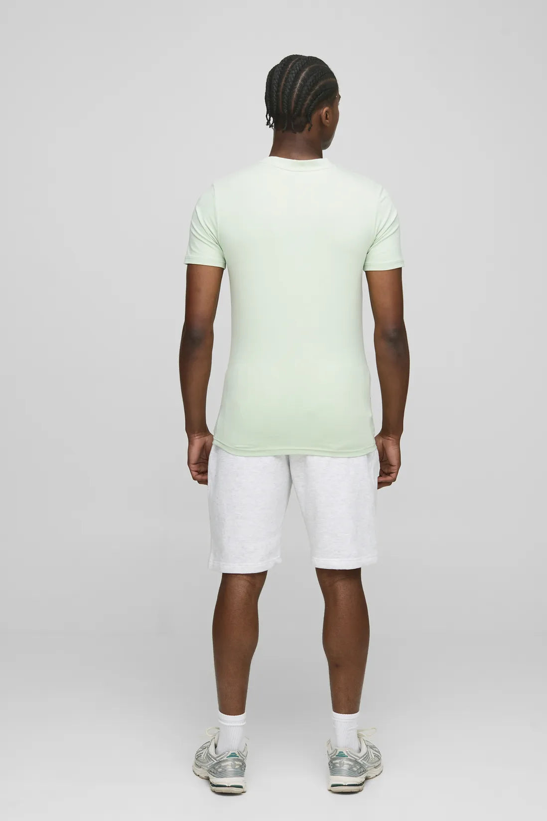 Basic Muscle Fit Crew Neck T-Shirt