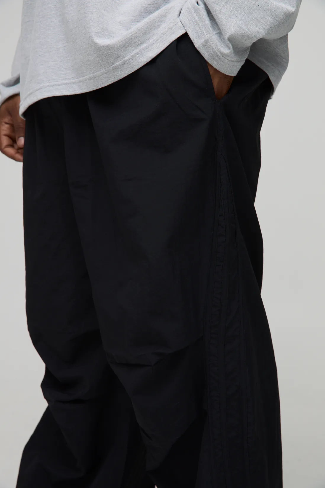 Plus Elasticated Waist Pleat Parachute Trousers