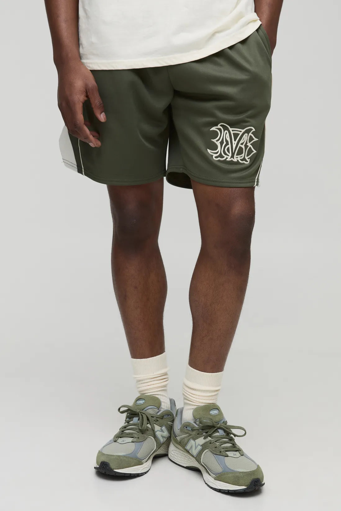 BM Relaxed Mid Length Sports Shorts