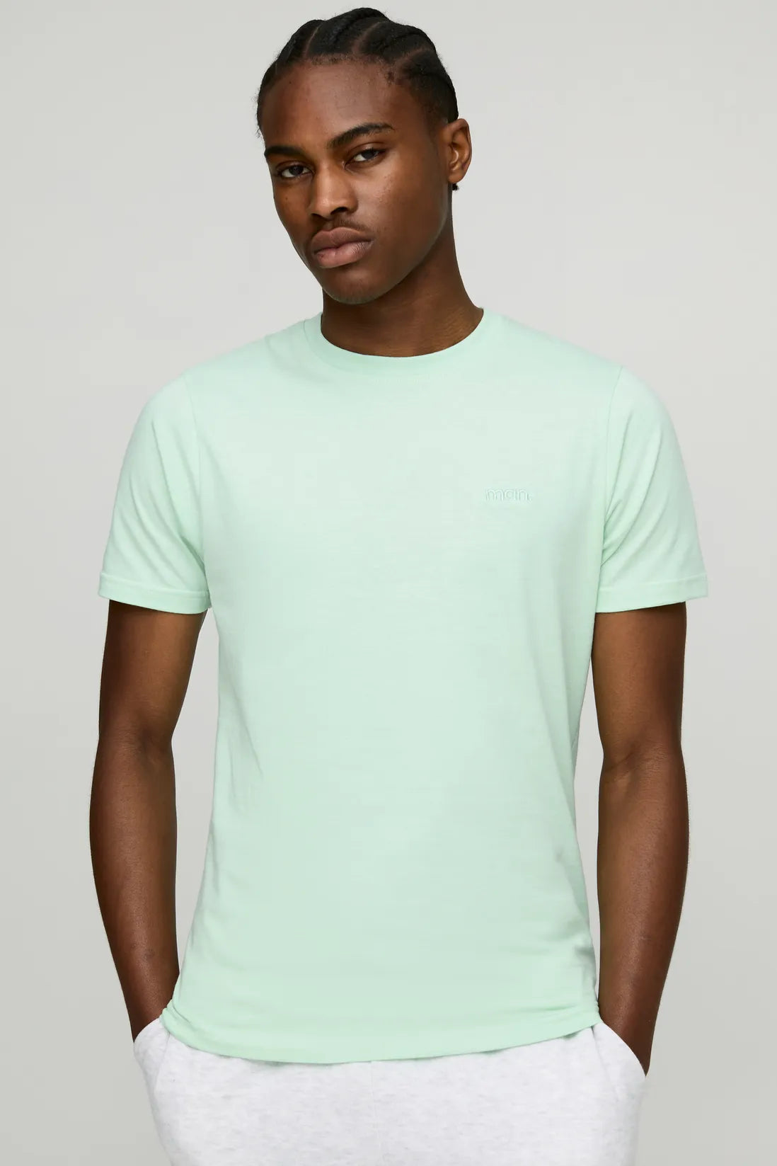 MAN. Slim Basic T-shirt