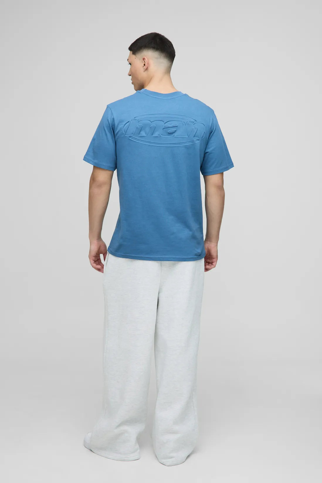 Regular Fit Man Deboss Detail T-Shirt