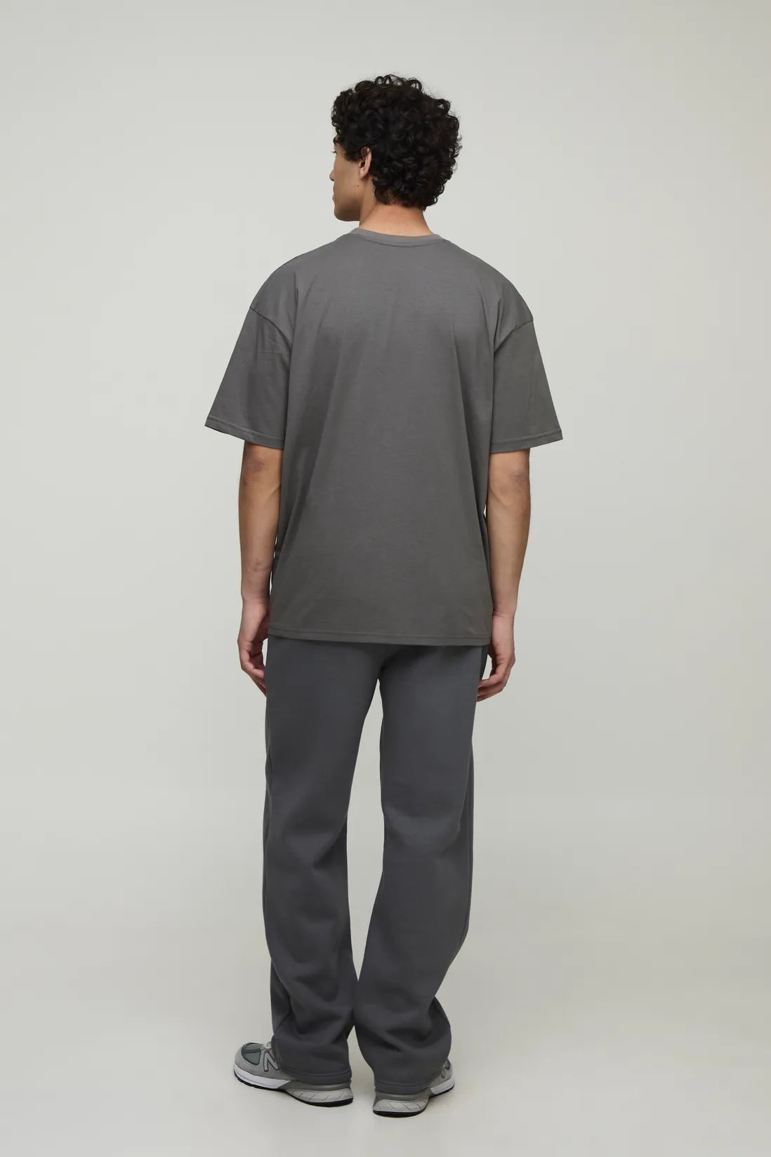 MAN. Oversized Crew Neck T-Shirt