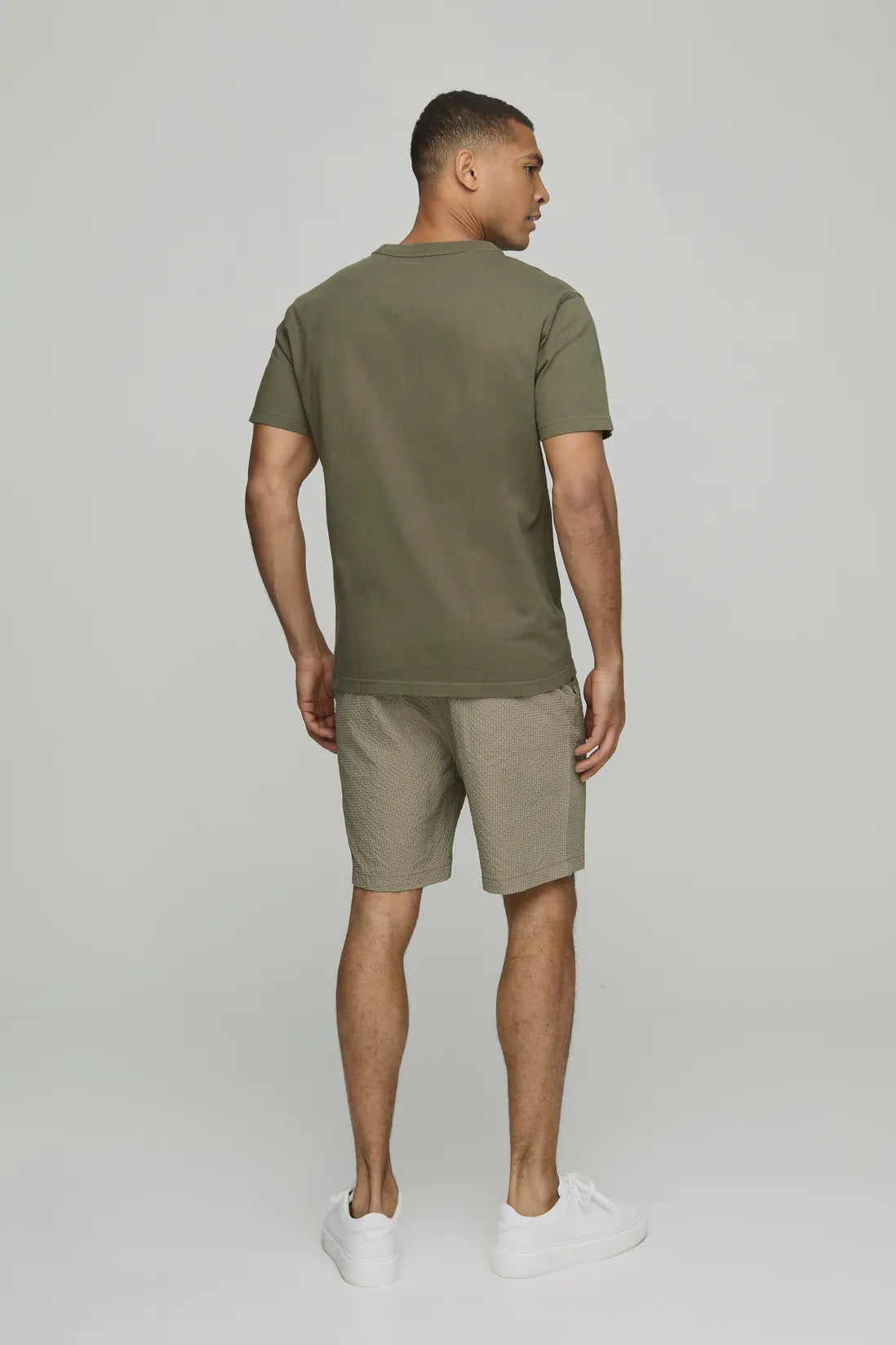 Elasticated Waist Relaxed Mid Length Seersucker Shorts