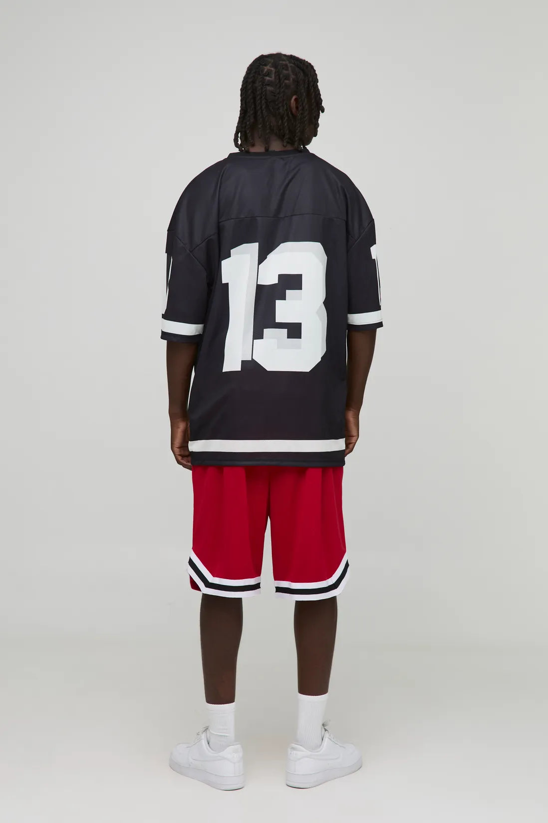 Man Mid Length Mesh Basketball Shorts