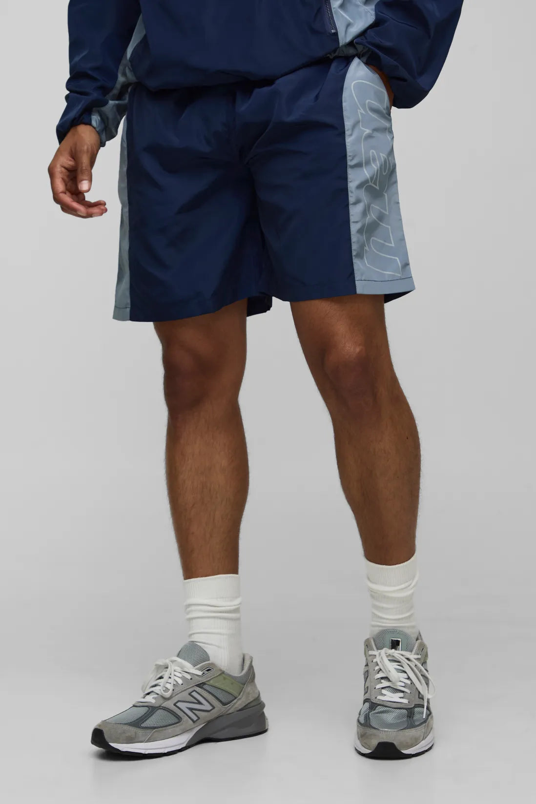 MAN Relaxed Nylon Colour Block Short