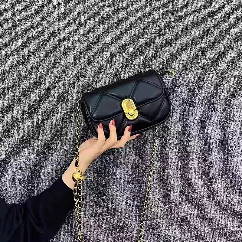 Fashion Flip Chain Square Mini Crossbody Bag