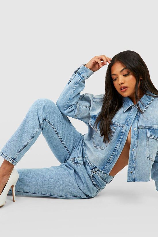 Petite 28 Inch Basics High Waisted 28 Inch Mom Jean