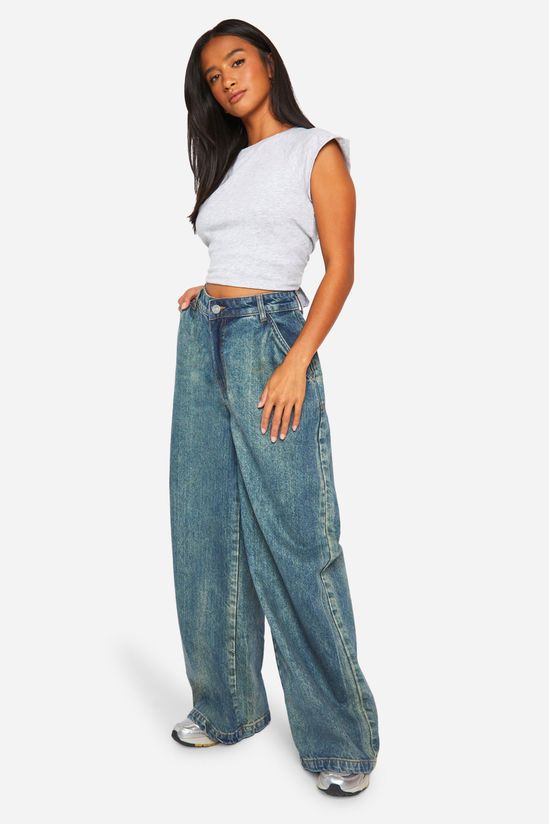 Petite Vintage Wash Wide Leg Jean