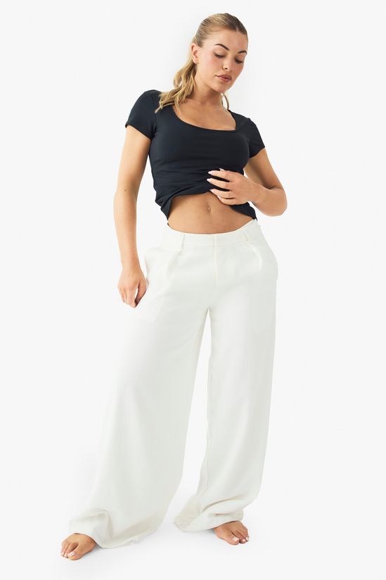 Buttery Soft Built in Padded Sweetheart Neck Cap Sleeve Top