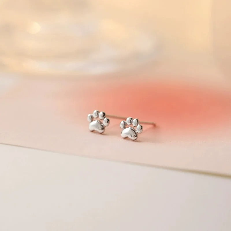 Sweet Hollow Bow Stud Earrings