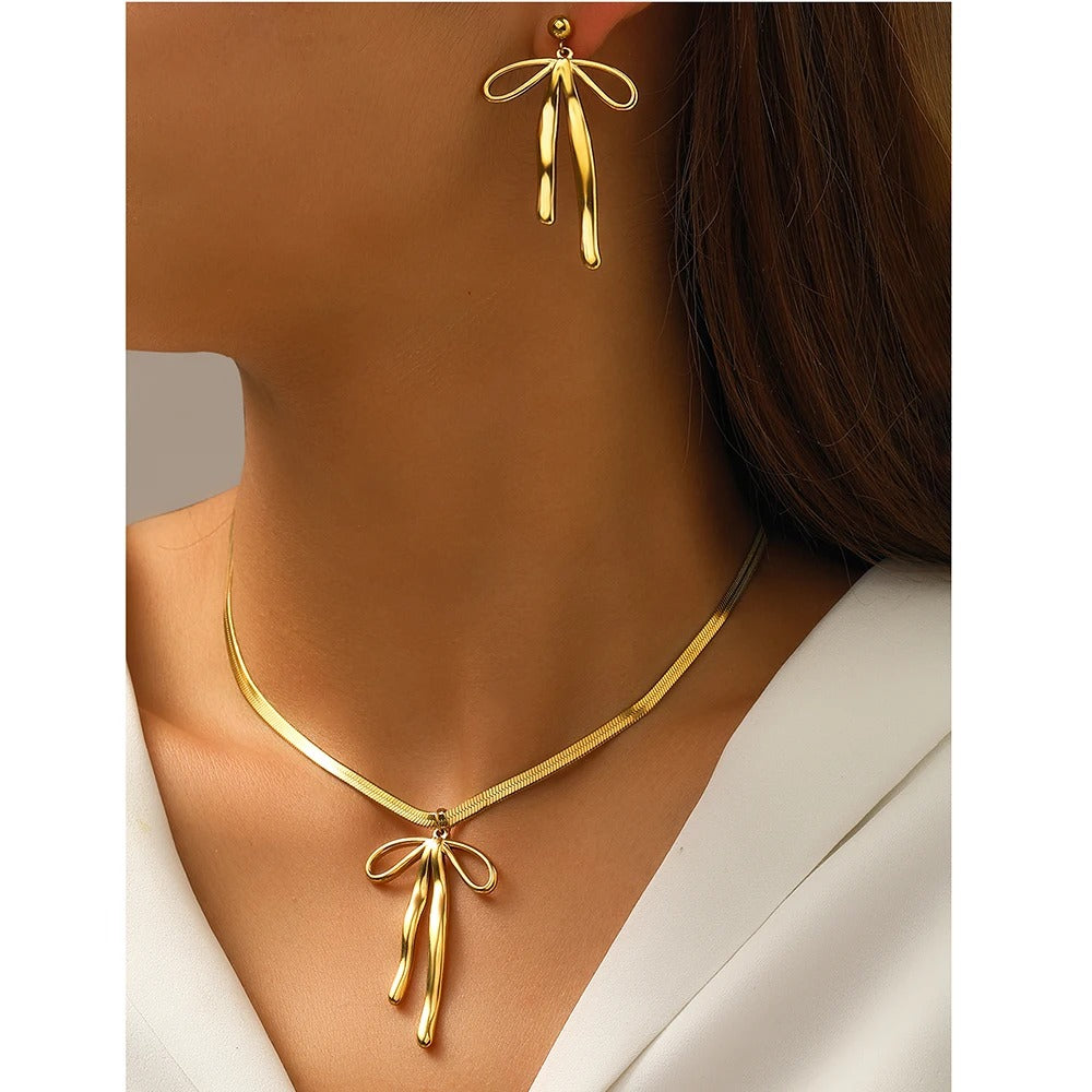 Bow Pendant Necklace & Earrings Set