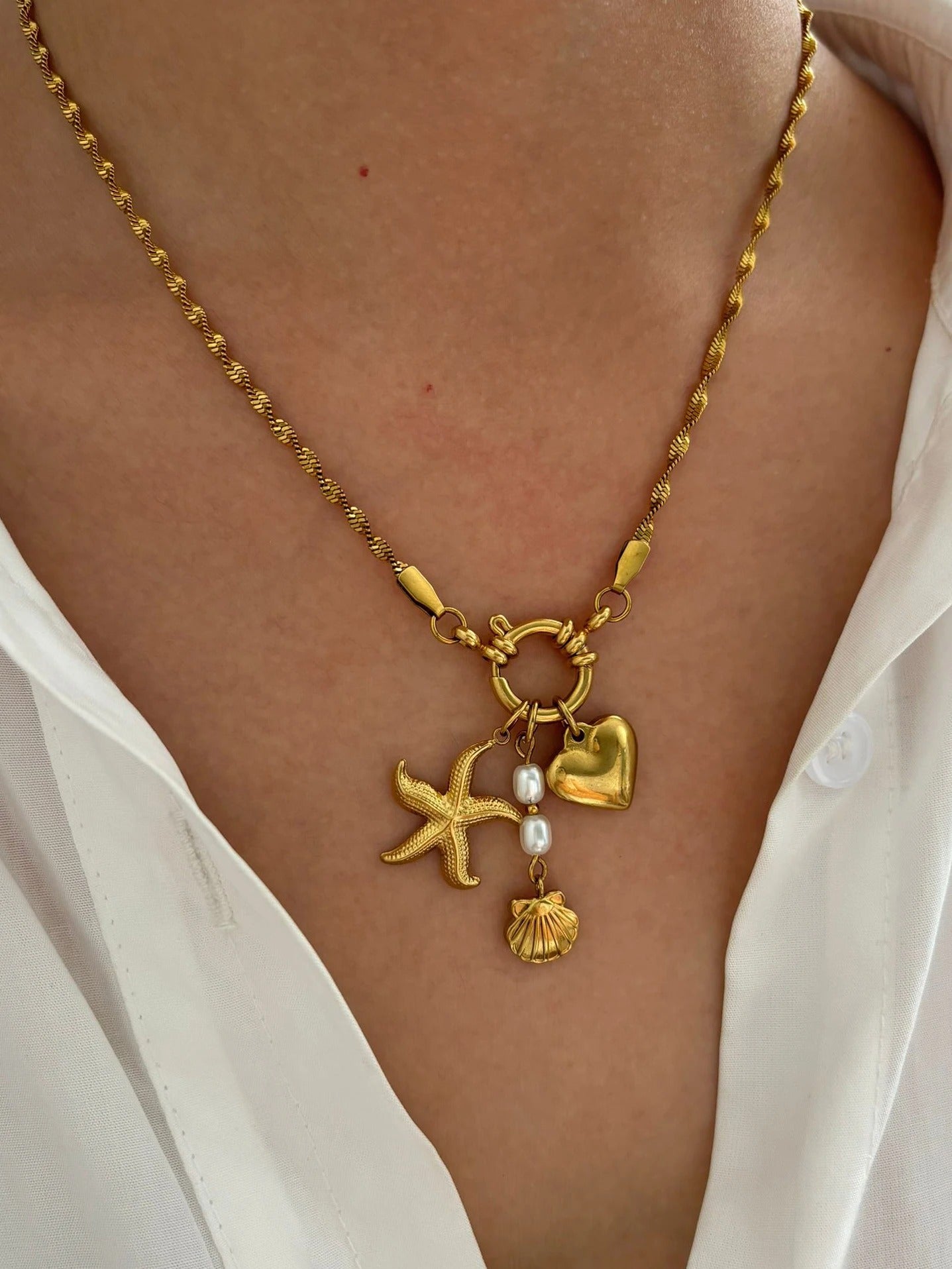 Chunky Heart & Starfish Shell Pendant Necklace