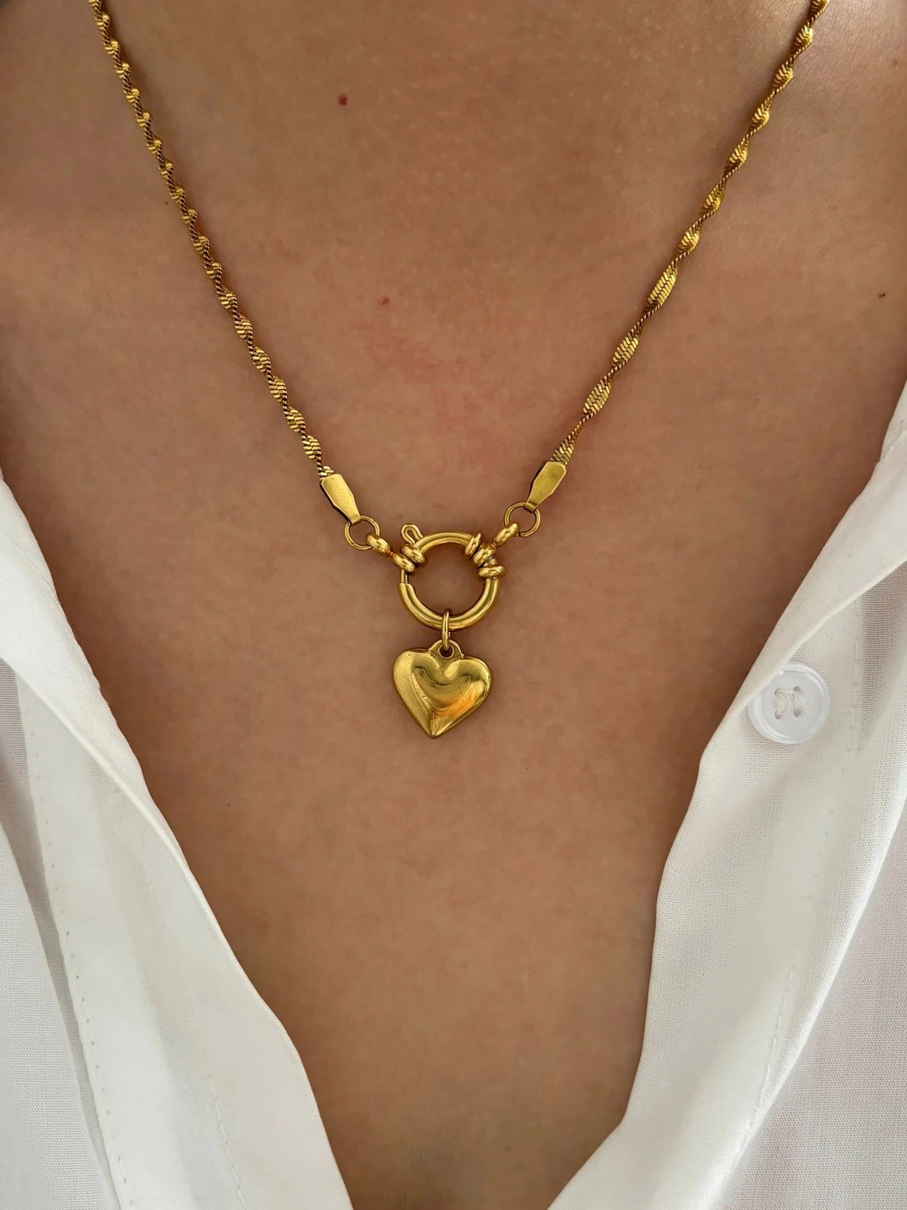 Chunky Heart & Starfish Shell Pendant Necklace