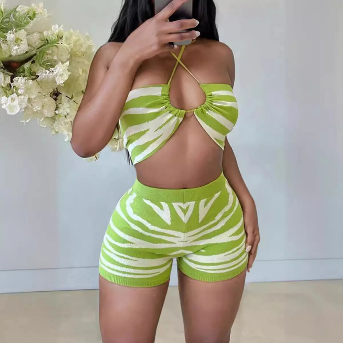 Women Fashion Sexy Digital Printed Halter-Neck Lace-Up Crop Top Tight Shorts Two-Piece Set
