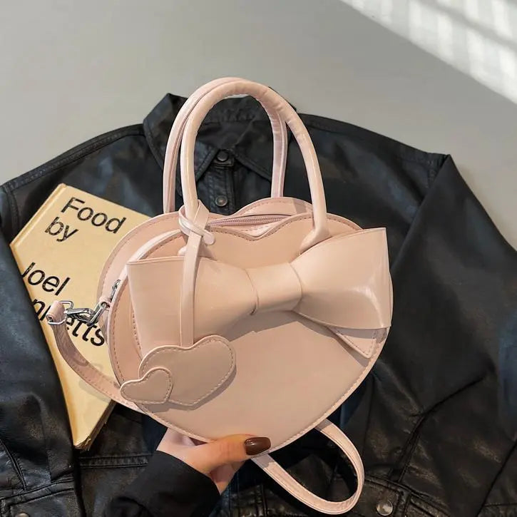 Women Fashion Solid Color Love-Shaped Shoulder Bag