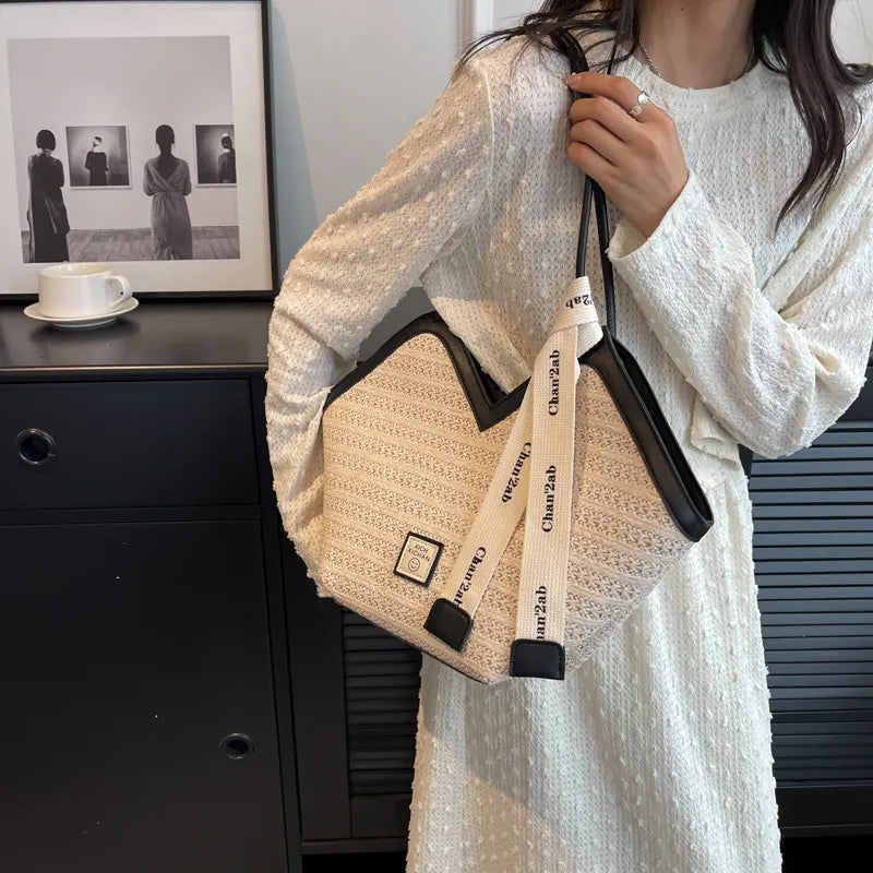 Fashionable Straw Woven Large Capacity Shoulder Bag