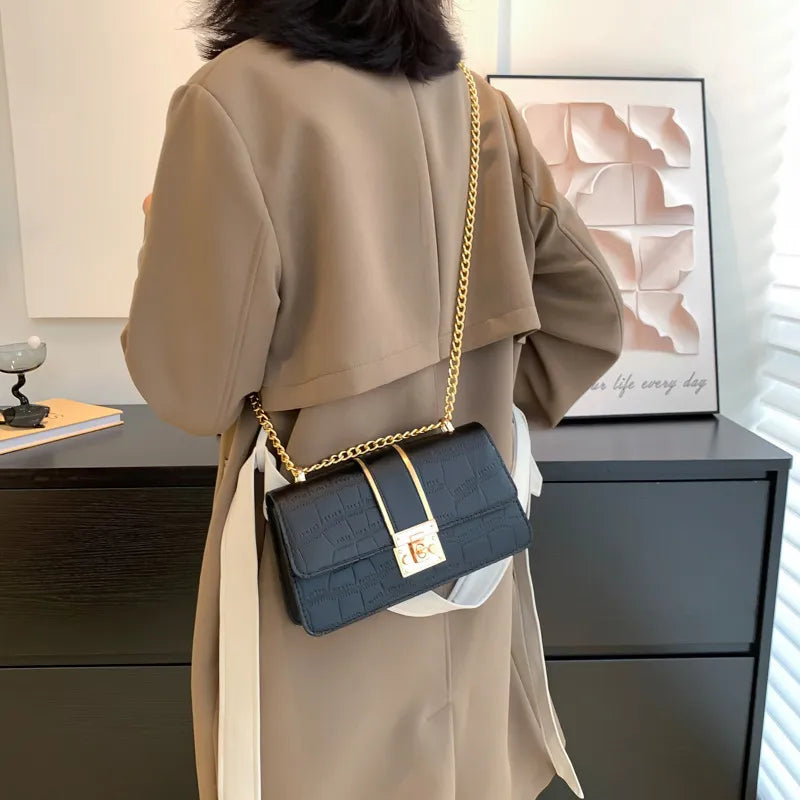Women Fashion Simple Chain Stone Pattern Commuter Shoulder Bag